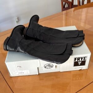 Frye Black Leather Tall Boots Frye size 36,5